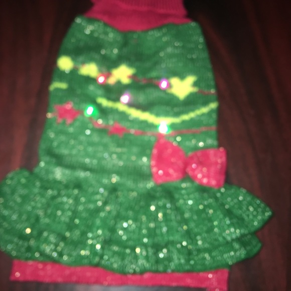 Dog/cat 15” long light up Christmas sweater - Picture 5 of 5